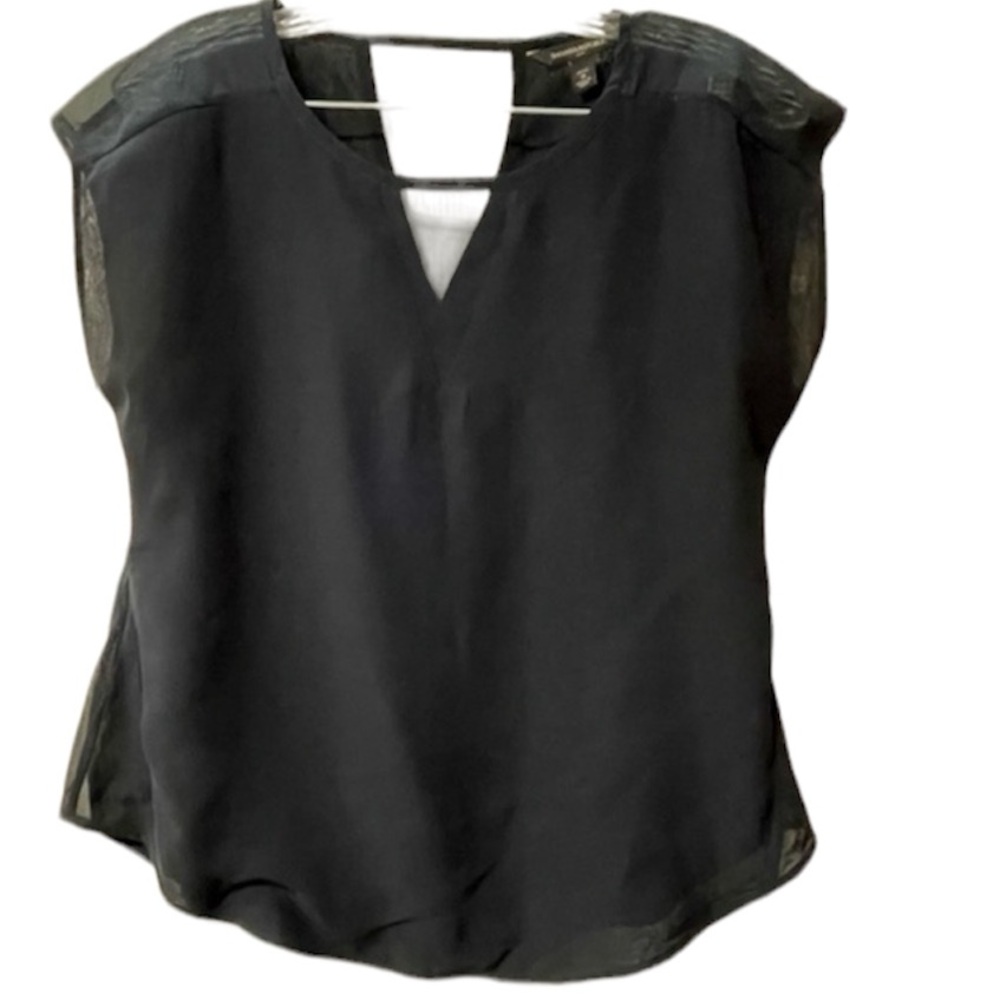 BANANA REPUBLIC Ladies Cap Sleeve, V neck Black Blouse Size Small